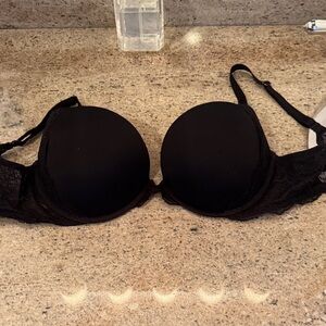 Victoria Secret-Black Lace Push-Up Bra - Women Intimates